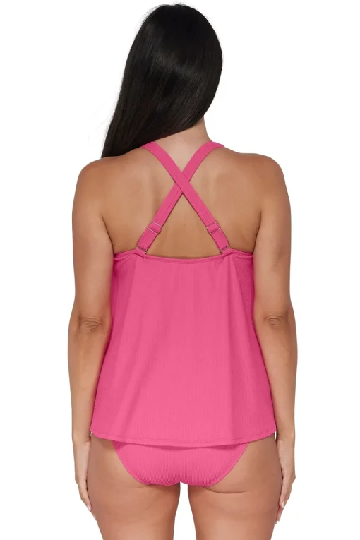 Sunsets Pacifica Dragon Fruit Sadie Tankini Top< Plus Size | Wire-Free