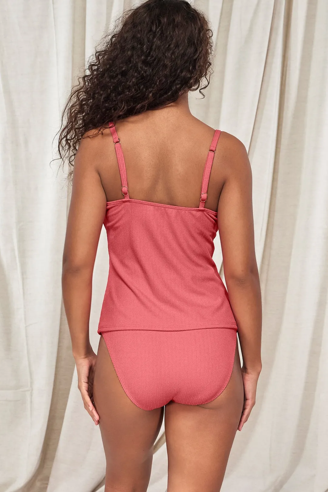 Sunsets Pacifica Hibiscus Tea Coralie Tankini Top< Plus Size | Underwire