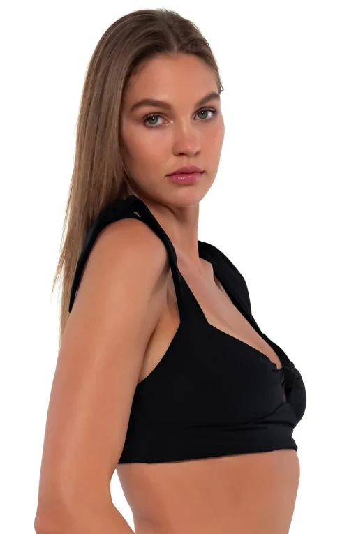 Sunsets Black Lily Top< Bikini Tops