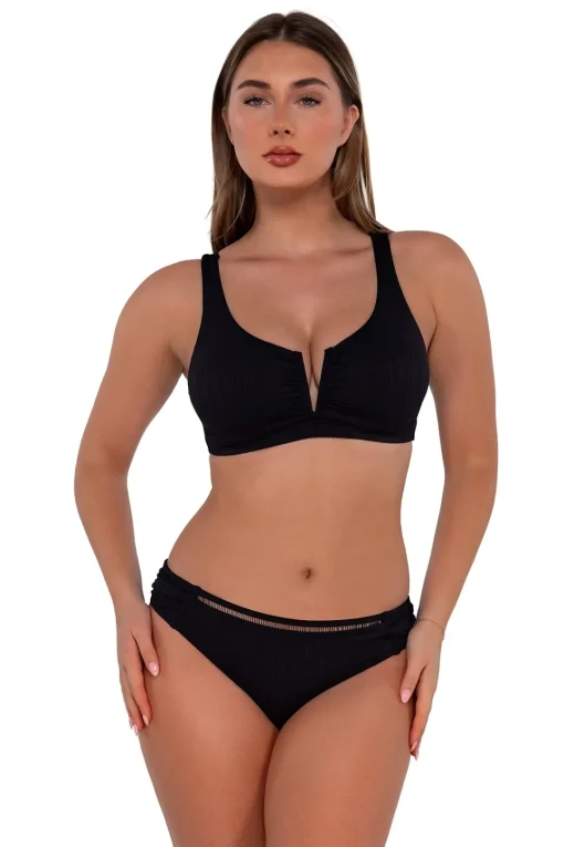 Sunsets Black Seagrass Texture Vienna V-Wire Top< Plus Size | Underwire