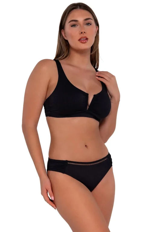 Sunsets Black Seagrass Texture Vienna V-Wire Top< Plus Size | Underwire