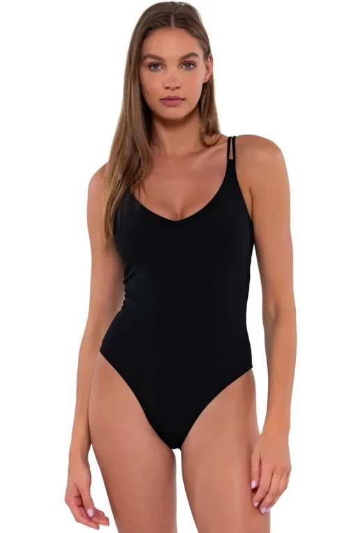 Sunsets Black Veronica One Piece< Classic