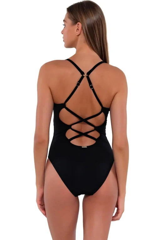 Sunsets Black Veronica One Piece< Classic