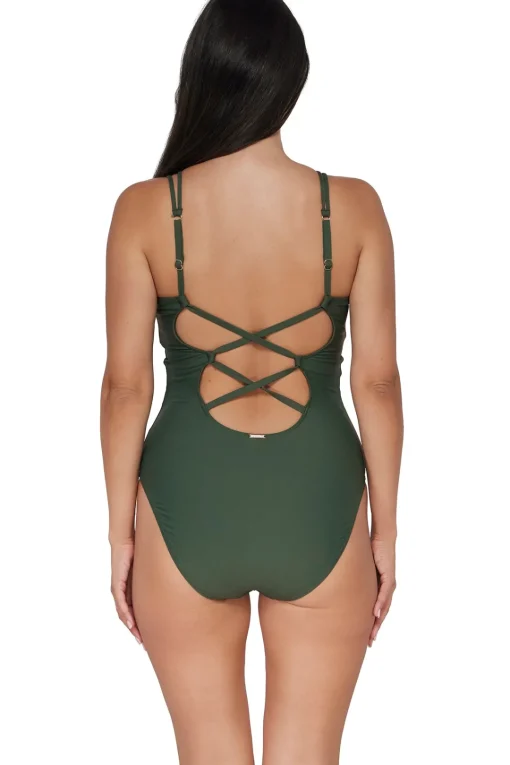 Sunsets Island Green Veronica One Piece< Classic